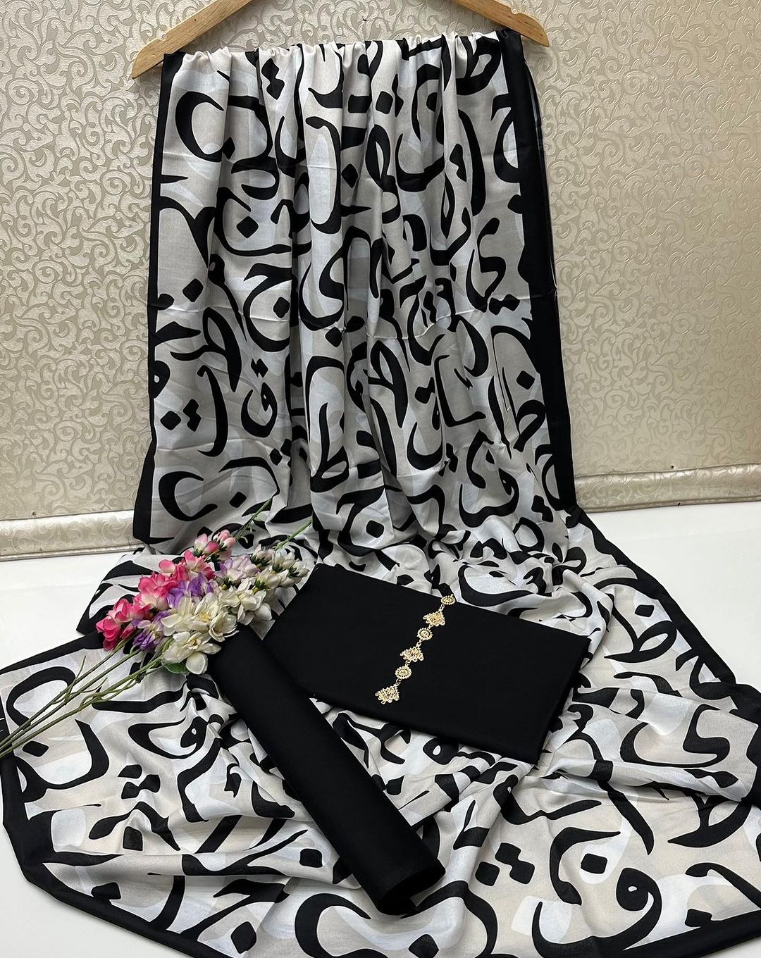 Hujoom Kataan Silk Suit By SastaaE